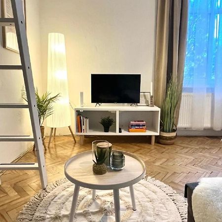 Apartment Cecil - Old Town Bratislava Eksteriør bilde