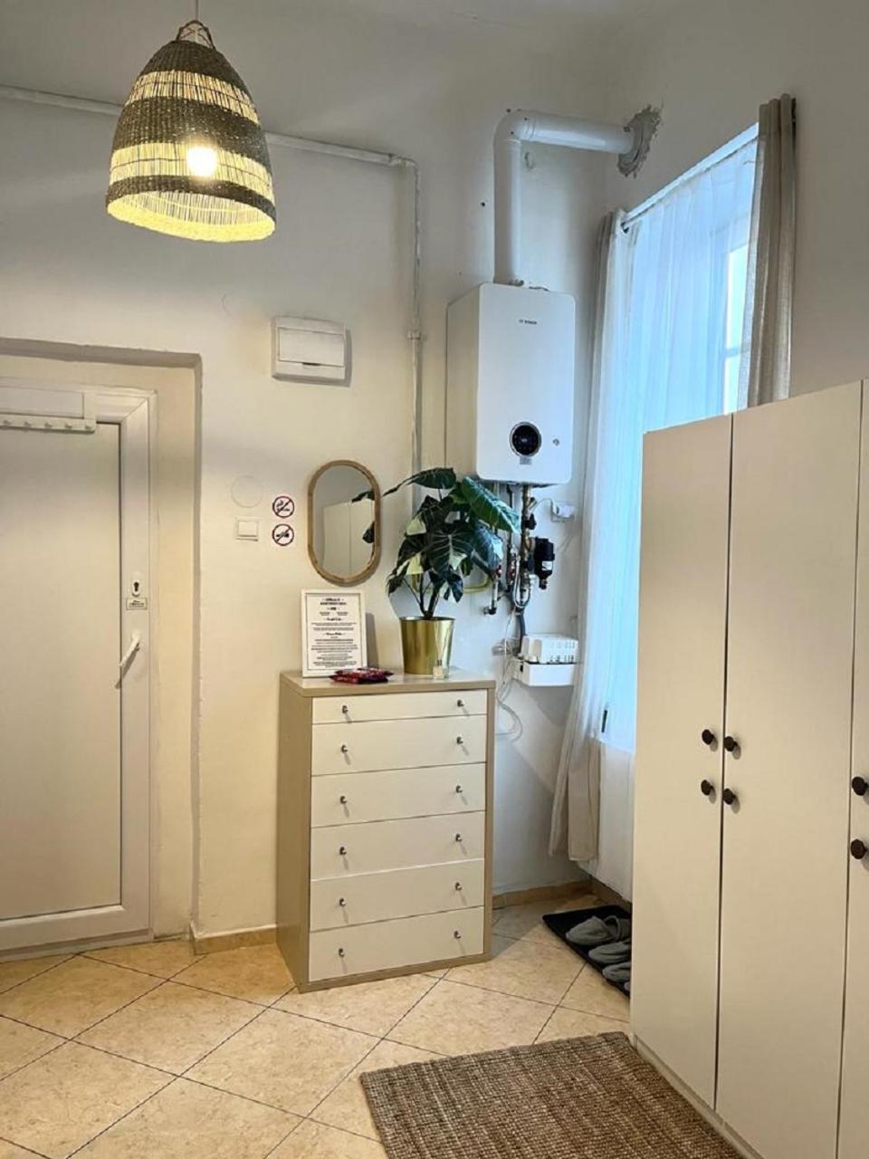 Apartment Cecil - Old Town Bratislava Eksteriør bilde