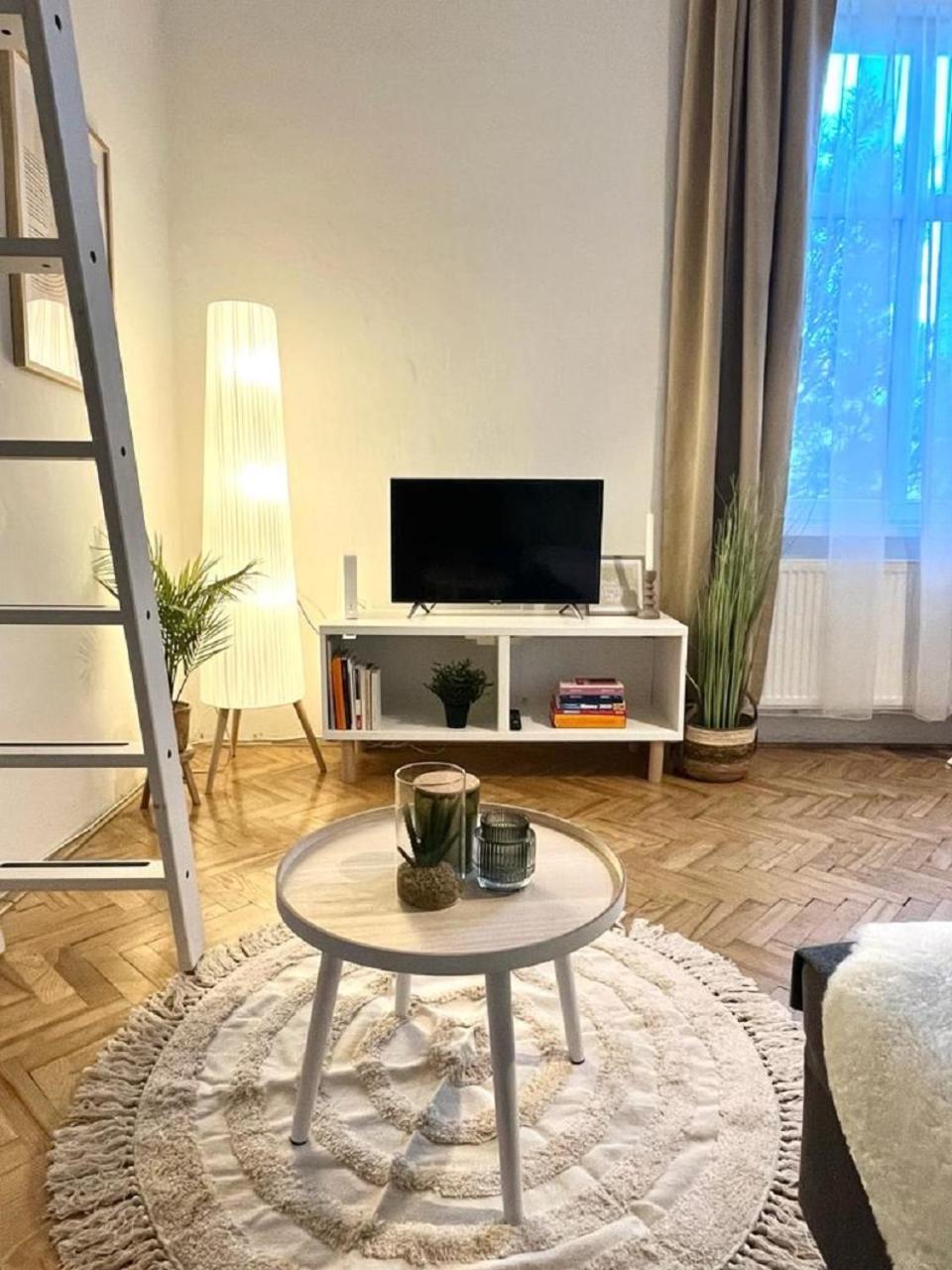 Apartment Cecil - Old Town Bratislava Eksteriør bilde